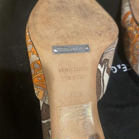 Dolce and Gabbana kitten heels - Picture 7 of 9